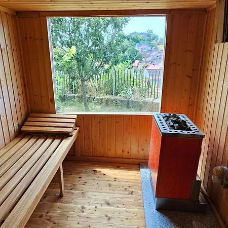 Waldheim Apartment *